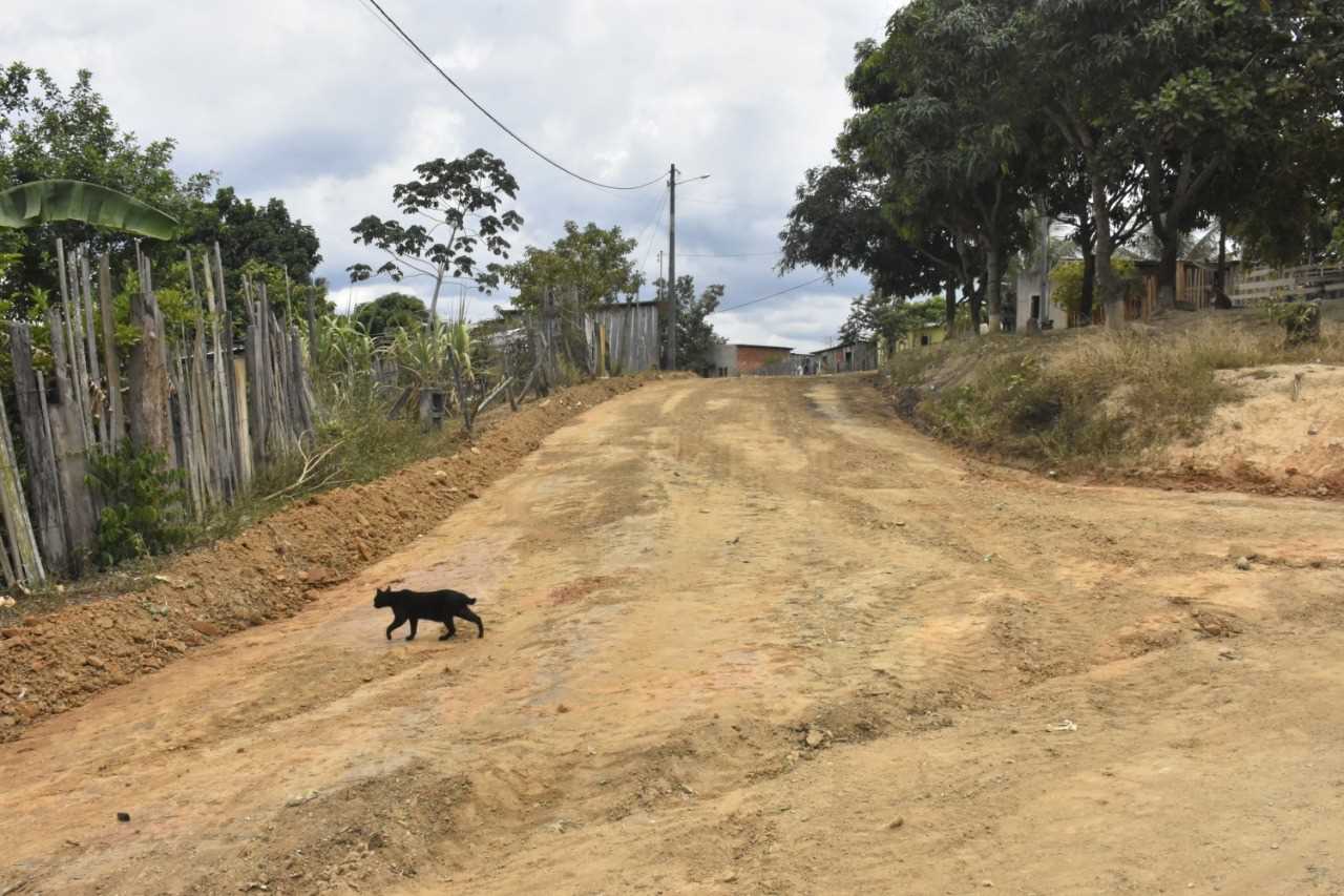 Camacã: Bairro da Portelinha recebe patrolamento
